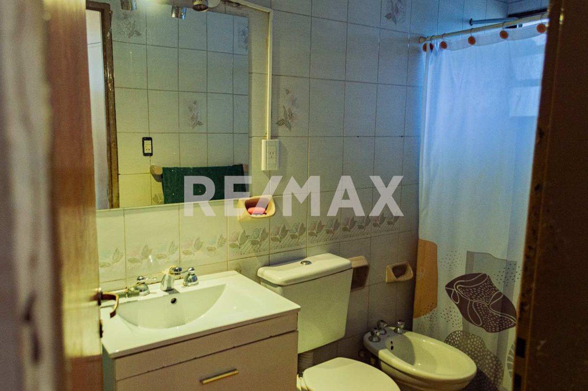 Foto de VENTA CASA + DUPLEX Y GALPON B° BELGRANO - NQN -, imagen 3