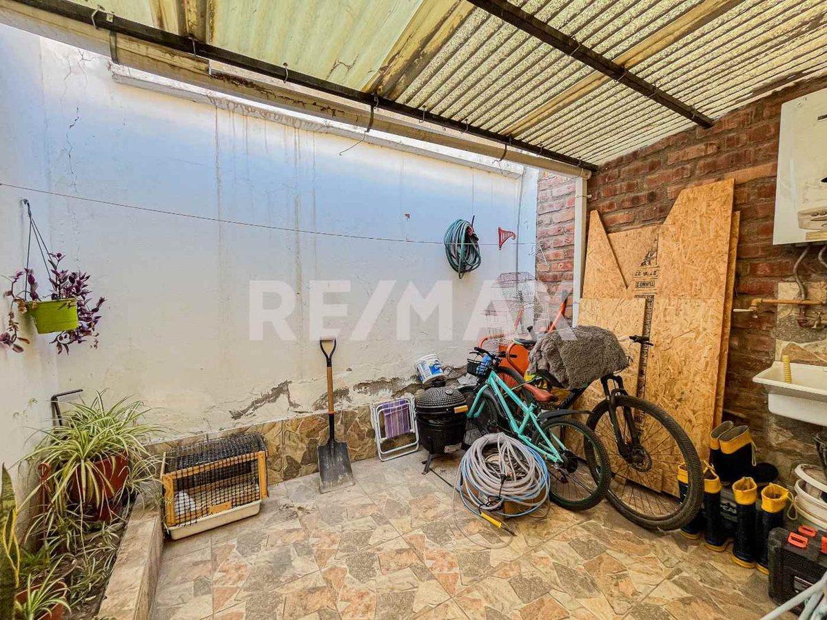 Foto de VENTA CASA + DUPLEX Y GALPON B° BELGRANO - NQN -, imagen 5