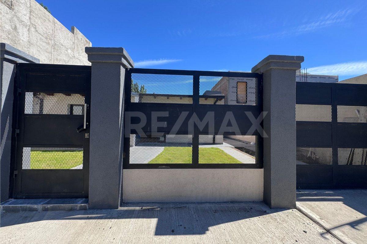 Foto de VENTA CASA 3 DORMITORIOS B° ALDEA DEL SUR PLOTTIER, imagen 2