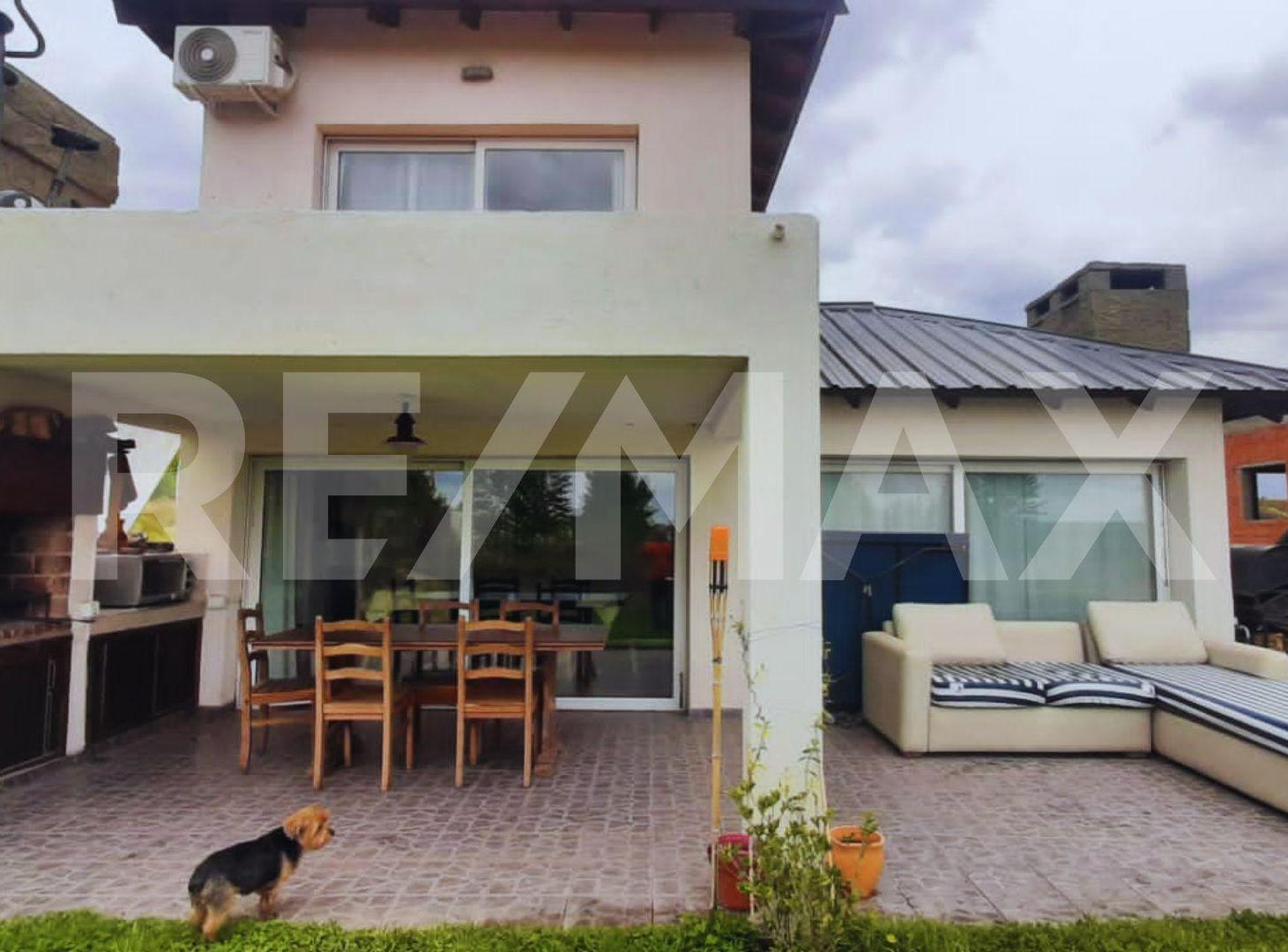Foto de Venta Casa Amoblada, Yacht Club Lago Mari Menuco, imagen 3