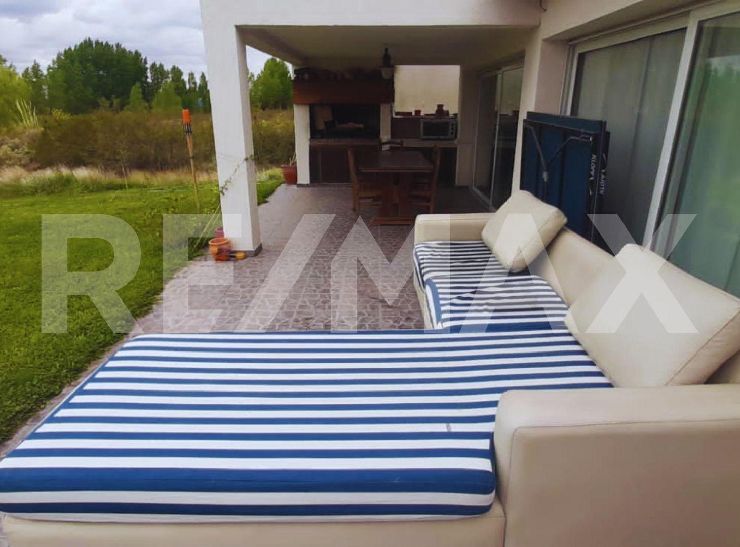 Foto de Venta Casa Amoblada, Yacht Club Lago Mari Menuco, imagen 5