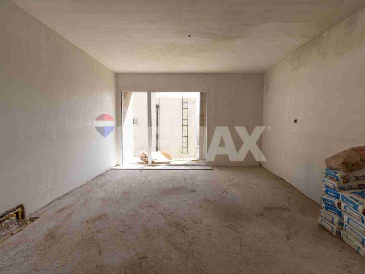 Foto de VENTA DEPTO 2 DORM C/ COCHERA ALTOS DE ALBERDI I, imagen 5