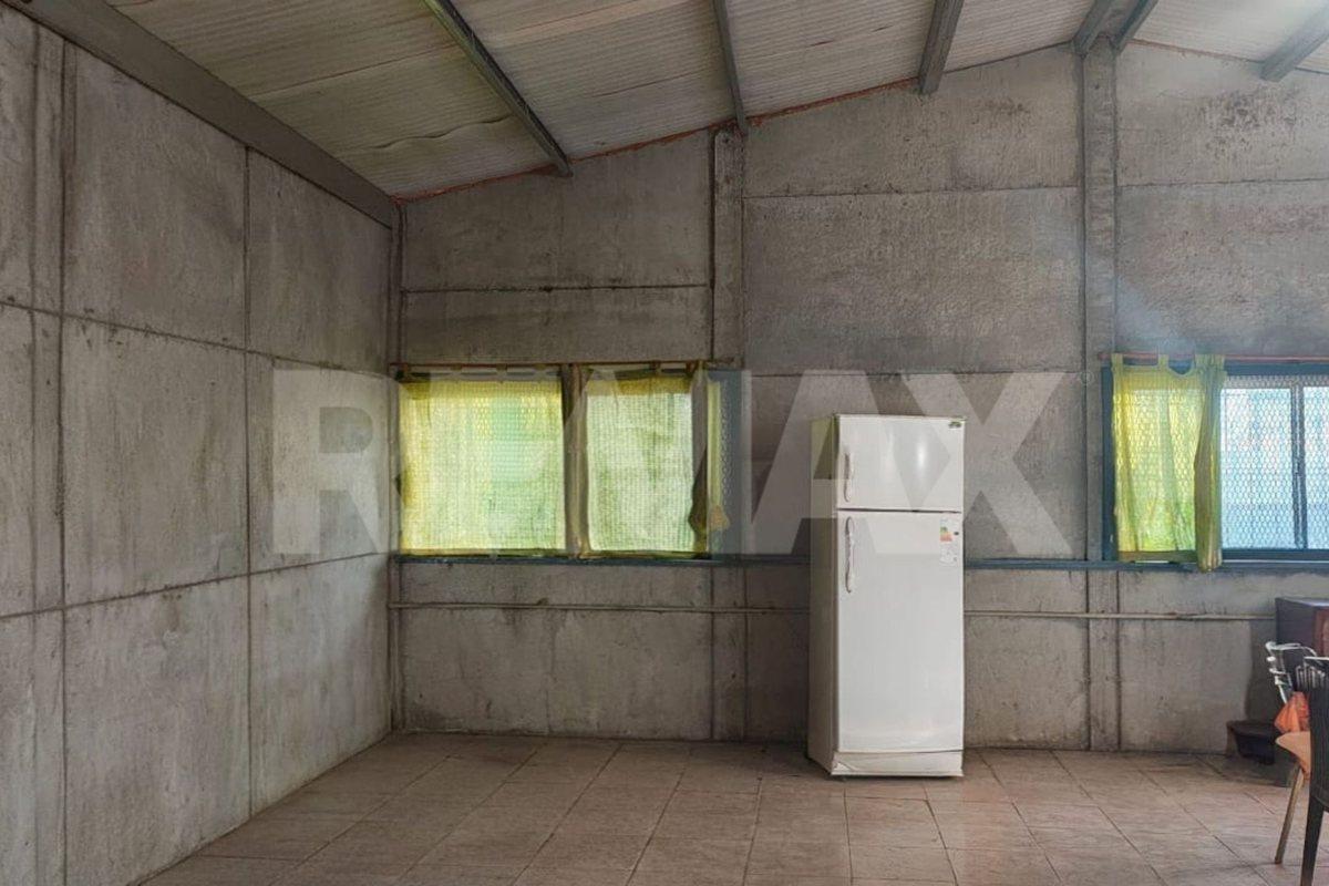 Foto de EN VENTA CASA EN Bº LLEQUEN - EL CHOCÓN, imagen 4