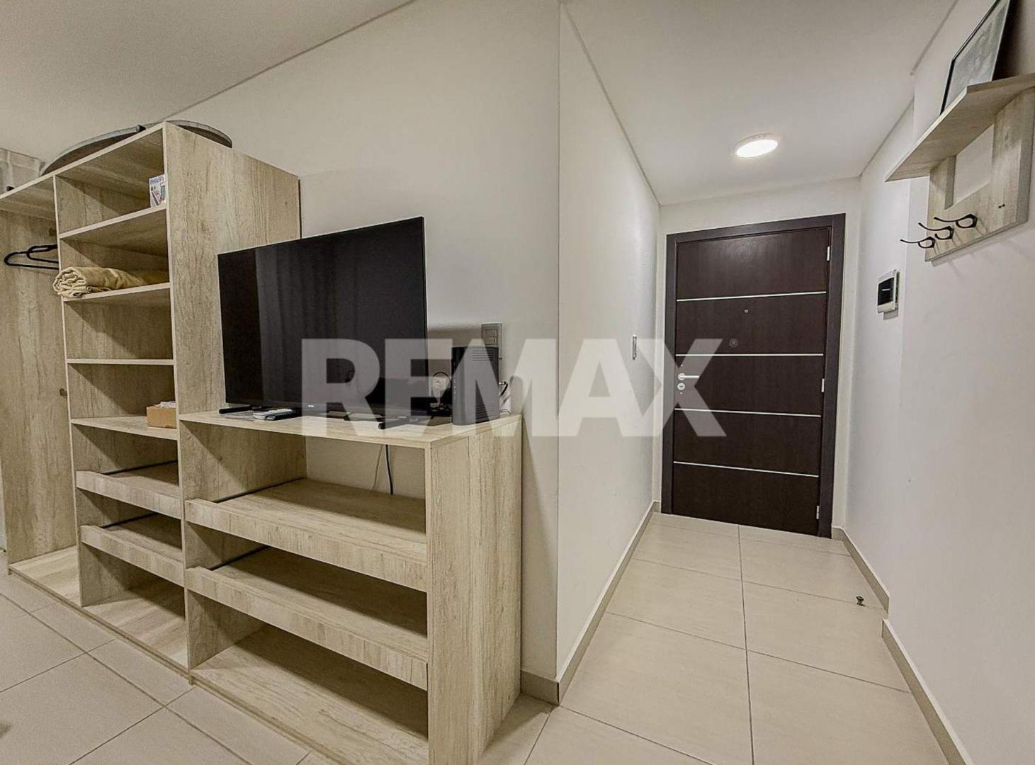 Foto de EN VENTA MONOAMBIENTE AMOBLADO POSESIÓN INMEDIATA, imagen 3