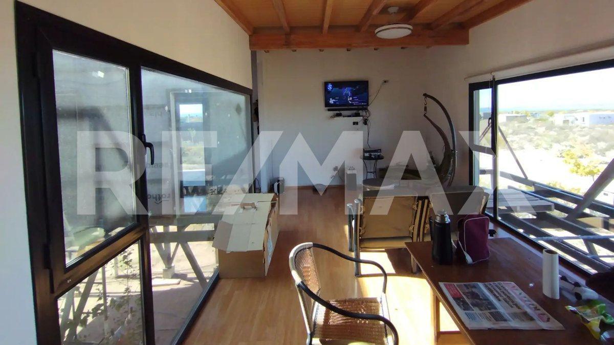 Foto de CASA ELEVADA 2 DORMITORIOS CHOCON MEDIO "PRADERAS", imagen 2