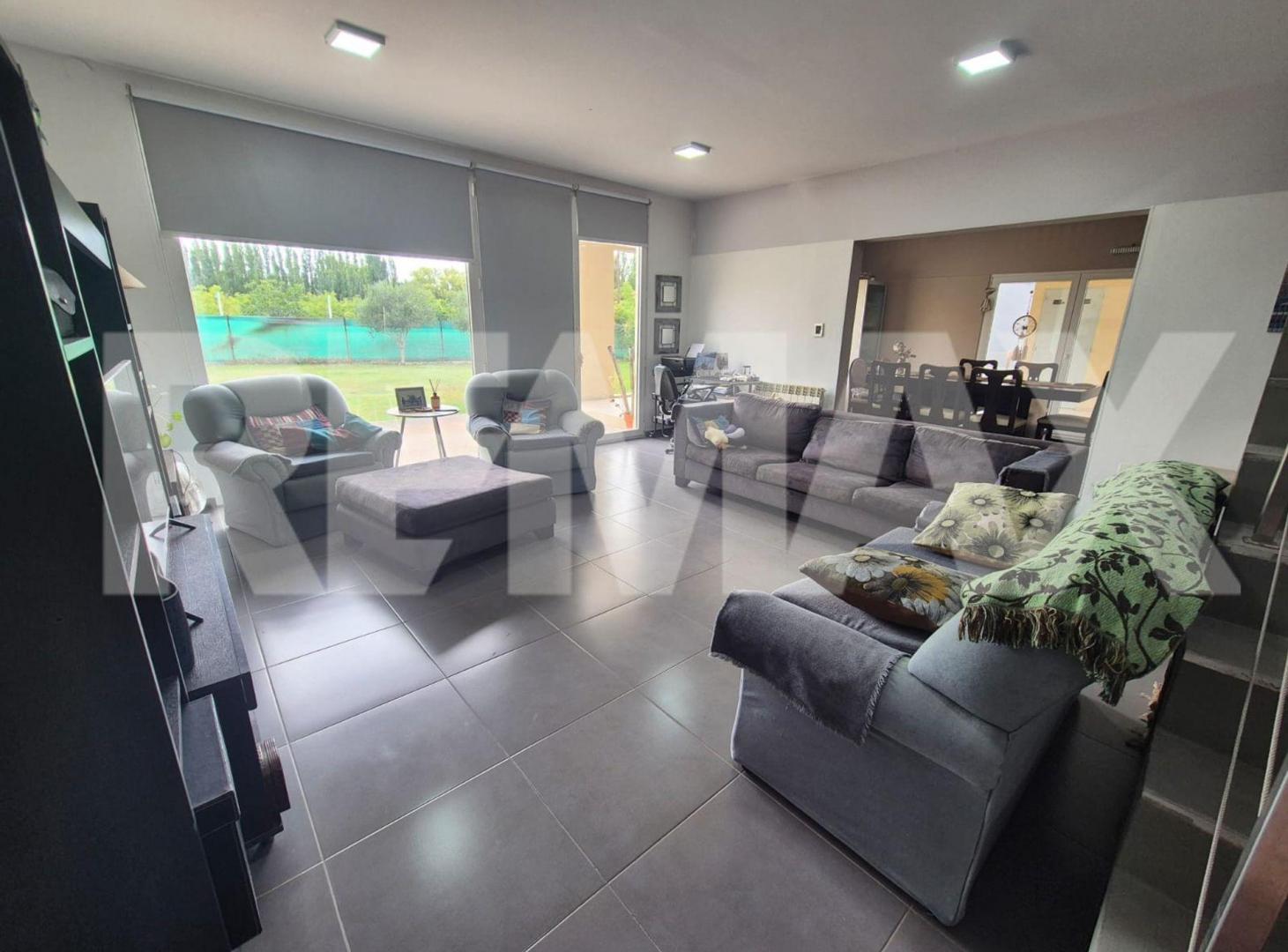 Foto de Venta casa 3 dormitorios Bº Comahue Golf Club, imagen 5