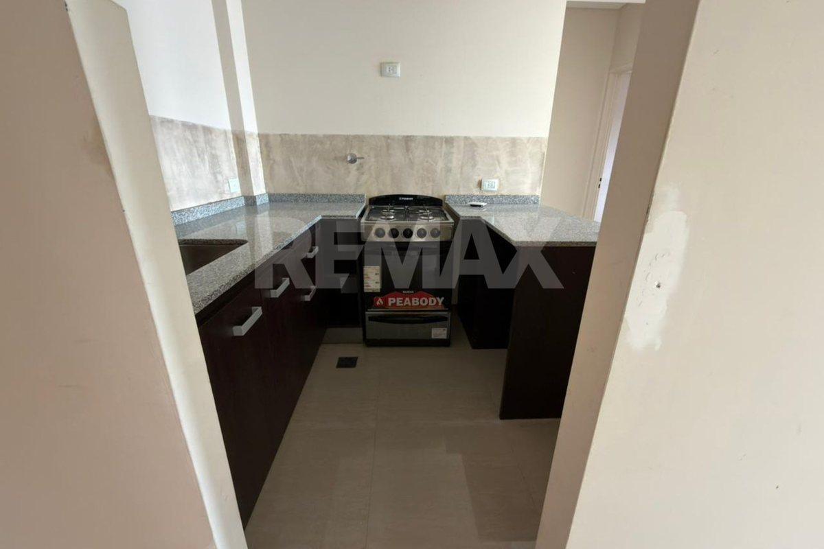 Foto de VENTA DEPARTAMENTO 1 DORM. C/COCHERA - NQN, imagen 5