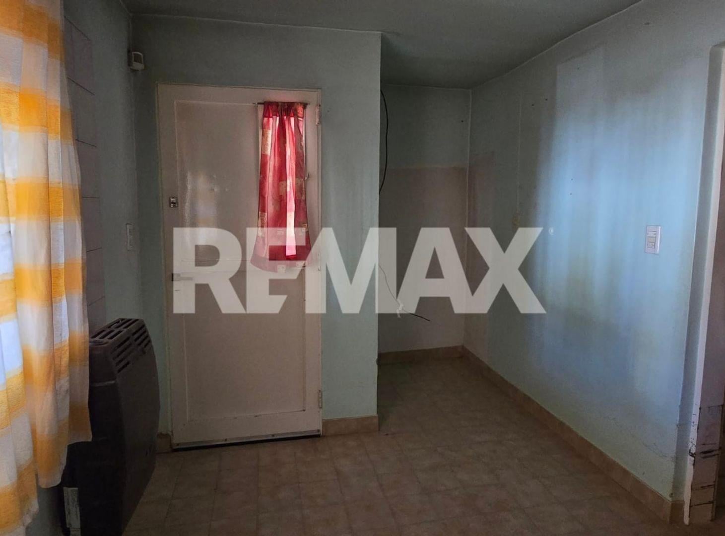 Foto de CASA EN VENTA DE 2 DORMI EN ESQUINA FERNÁNDEZ ORO, imagen 1