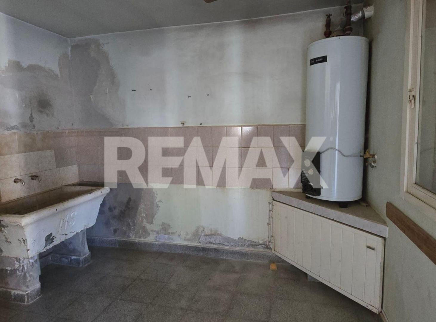 Foto de CASA EN VENTA DE 2 DORMI EN ESQUINA FERNÁNDEZ ORO, imagen 3
