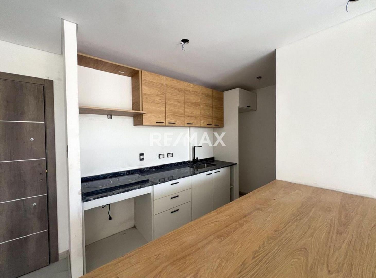 Foto de VENTA DEPARTAMENTO 1 DORMITORIO CON COCHERA, imagen 1
