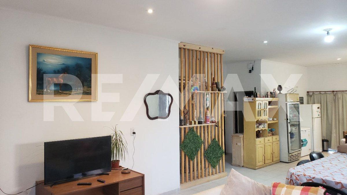 Foto de CASA EN VENTA 2 DORMITORIOS APTA CREDITO, imagen 3