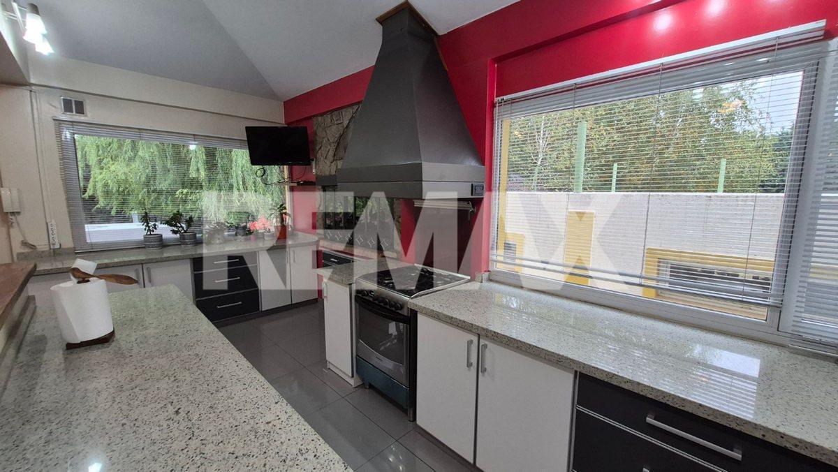 Foto de CASA EN VENTA | LOTEO EL CID PLOTTIER, imagen 1