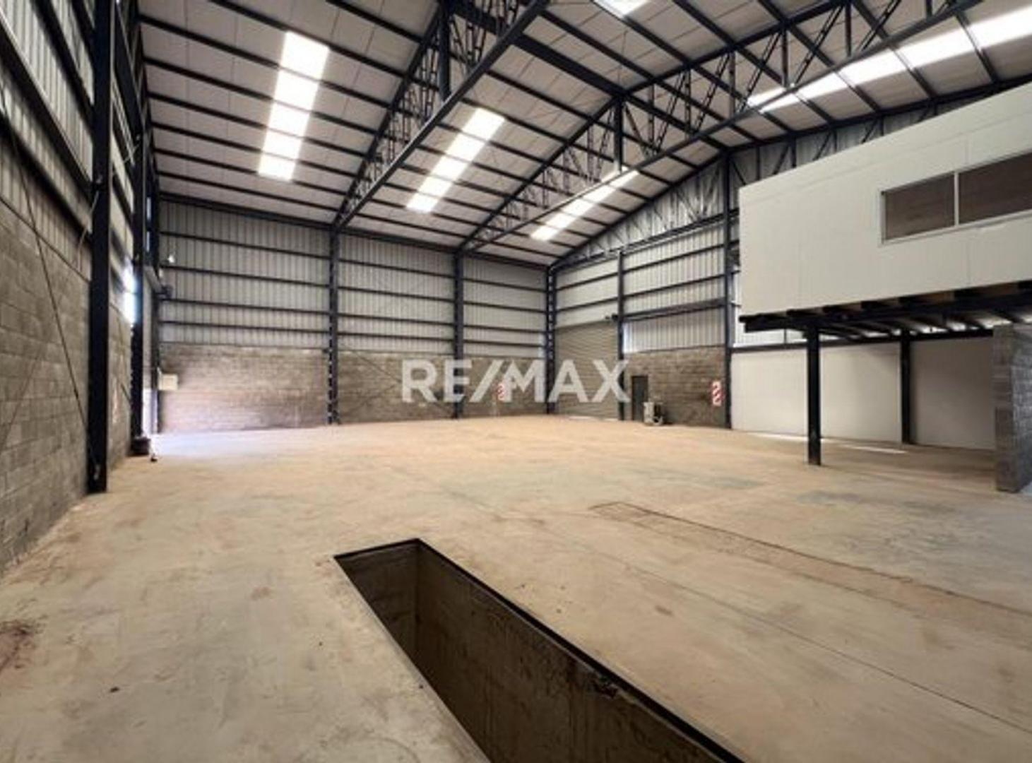 Foto de SE VENDE GALPON EN PARQUE INDUSTRIAL CENTENARIO, imagen 5