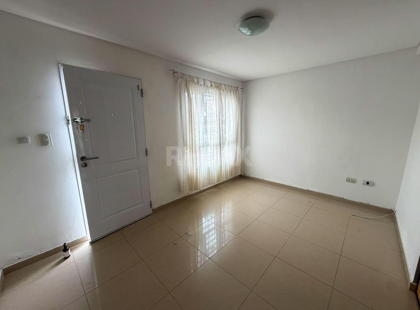 Foto de DÚPLEX EN ALQUILER - BARRIO LEJOS DE BUENOS AIRES, imagen 1