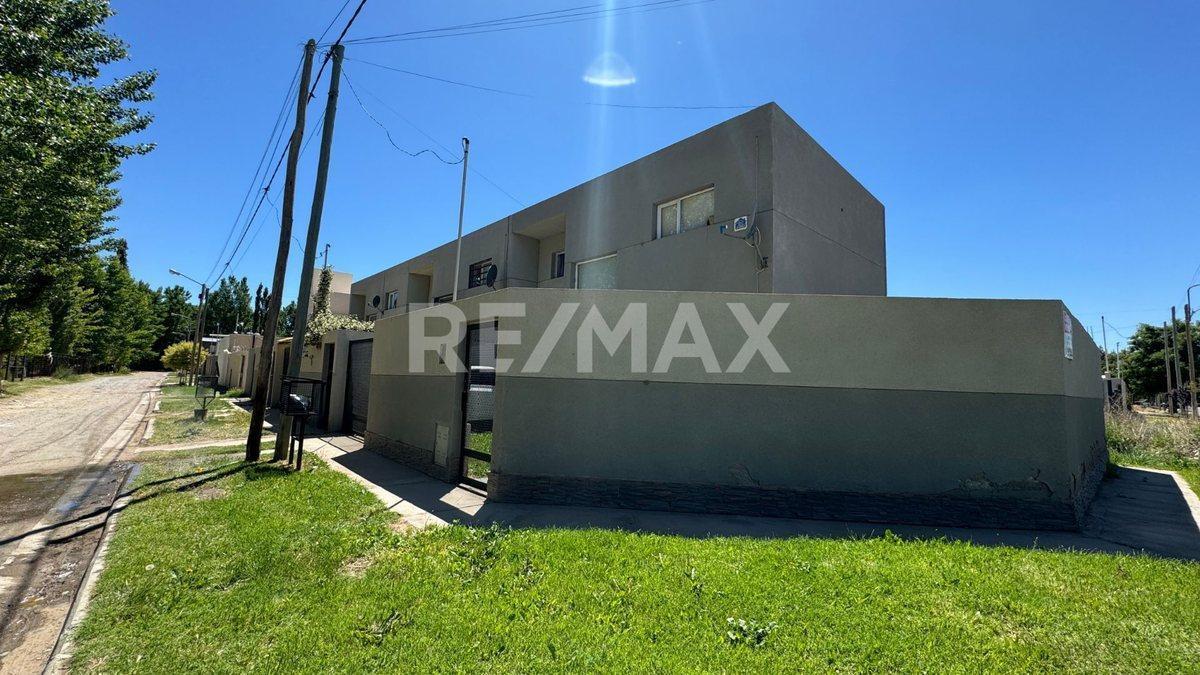 Foto de VENTA DÚPLEX 2 DORMITORIOS, AMULUEN 105, PLOTTIER, imagen 2