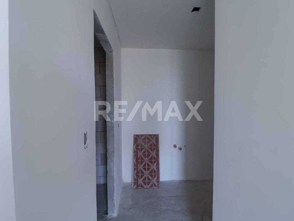 Foto de VENTA DEPTO SEMIPISO DE 2 DORMITORIOS CON COCHERA, imagen 1