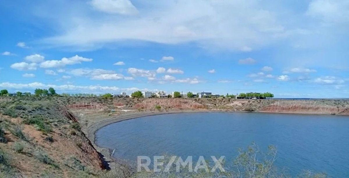Foto de Terreno en venta, Villa Tenis Club - Mari Menuco, imagen 4
