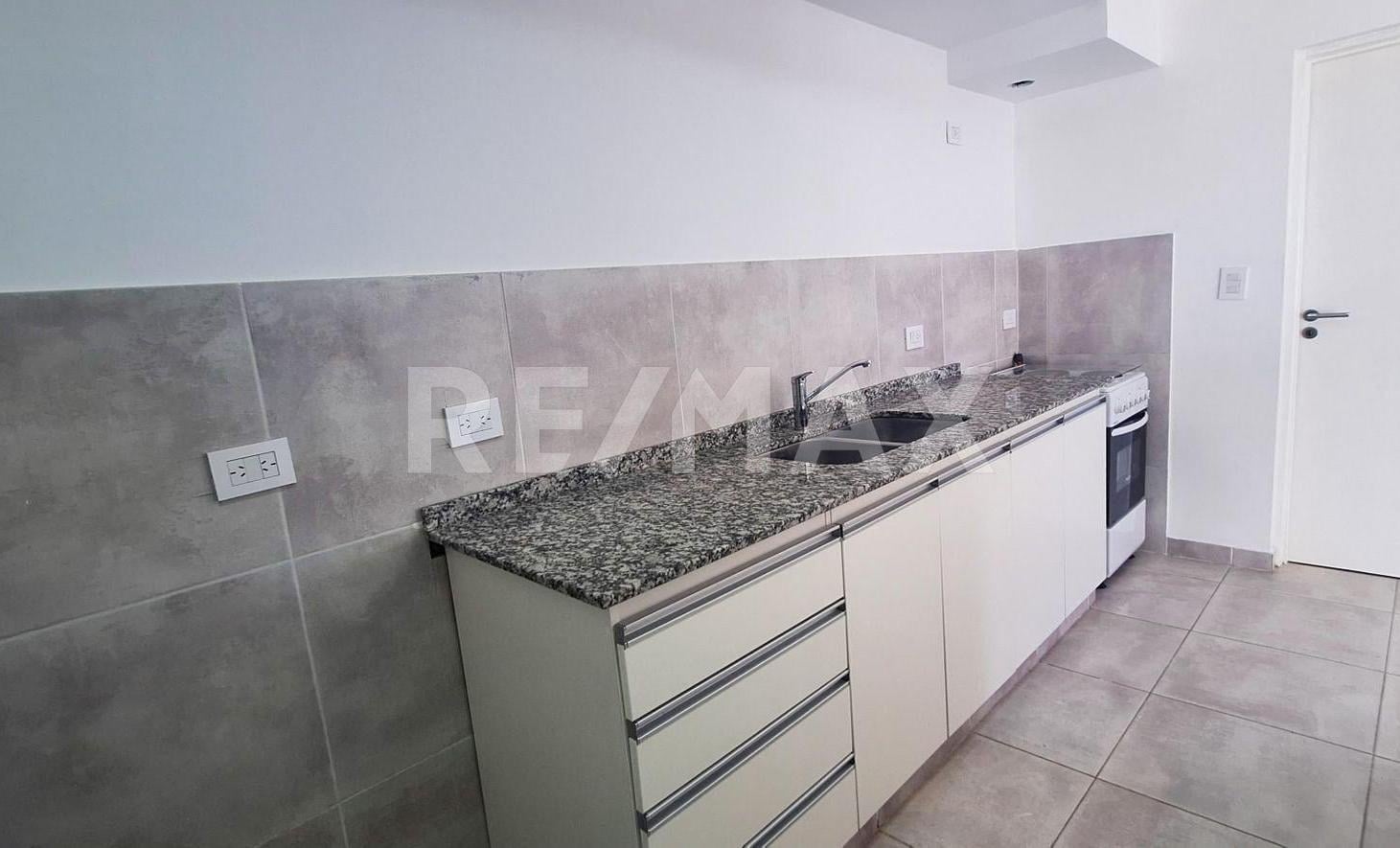 Foto de VENTA DUPLEX 3 DORMITORIOS CALLE BOERR 3334 NQN, imagen 2