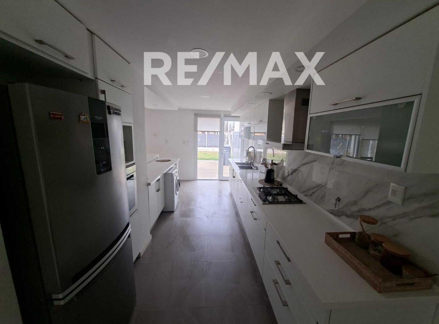 Foto de VENTA CASA B° LAS LILAS - PLOTTIER, imagen 3