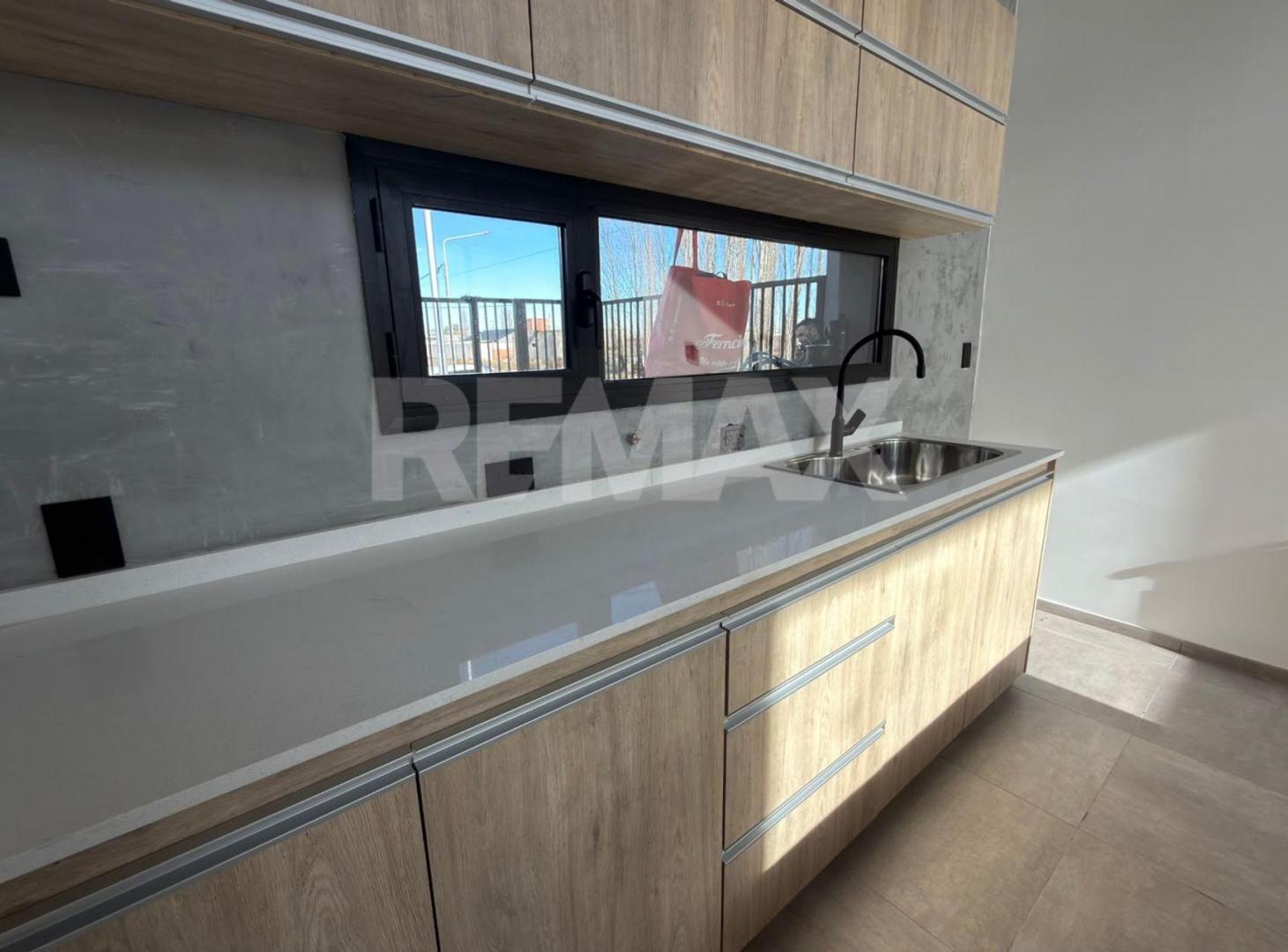 Foto de VENTA CASA 3 DORMITORIOS – B° LOS ALAMOS - NEUQUÉN, imagen 2