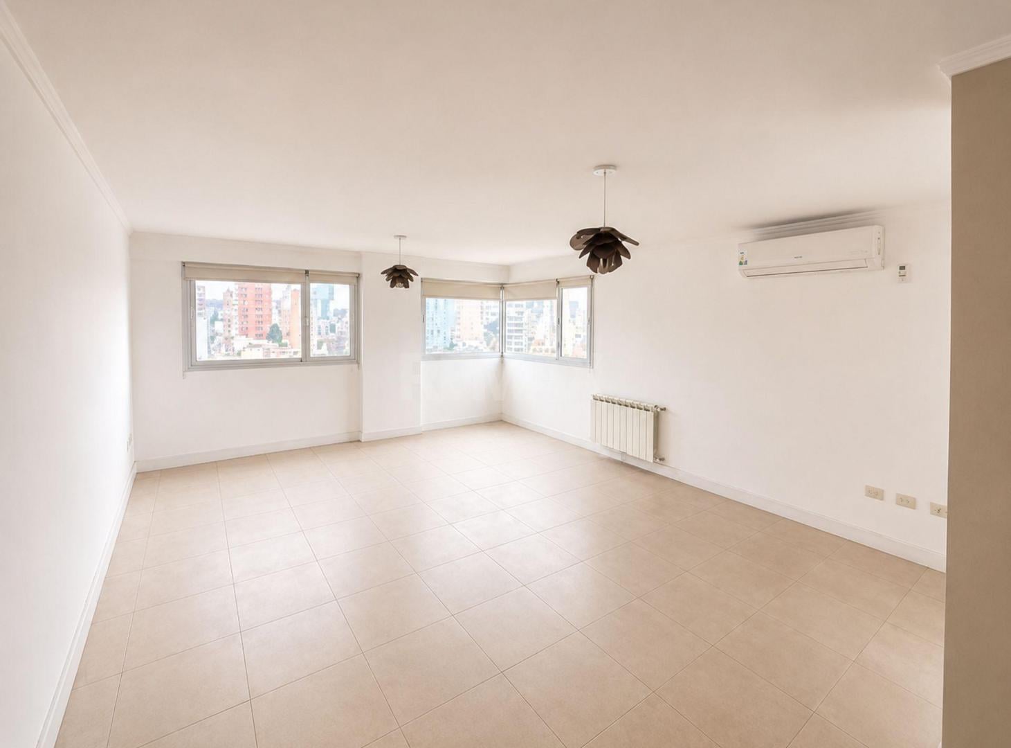 Foto de Departamento piso completo en venta 3 dorm Neuquen, imagen 2