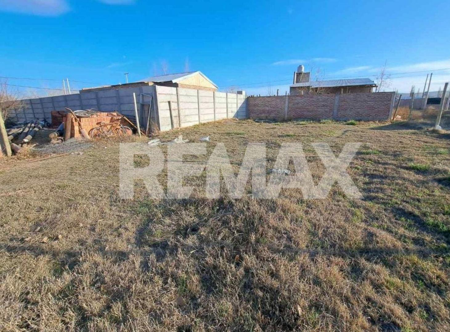 Foto de LOTE EN VENTA Bº CASTRO RENDON - PLOTTIER, imagen 5