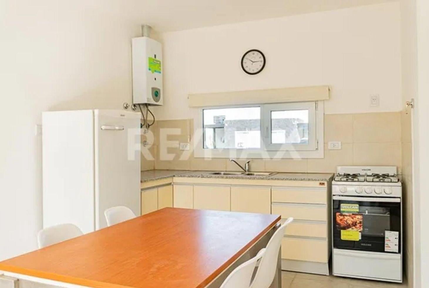 Foto de VENTA CASA 2 DORM. LA FALDA ETAPA II, CIPOLLETTI, imagen 4