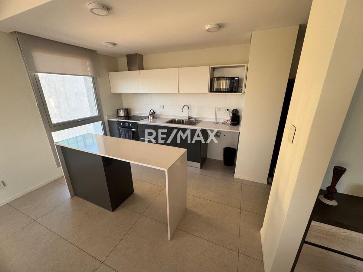 Foto de VENTA DEPARTAMENTO 2 DORMITORIOS | CENTRAL TOWER, imagen 2
