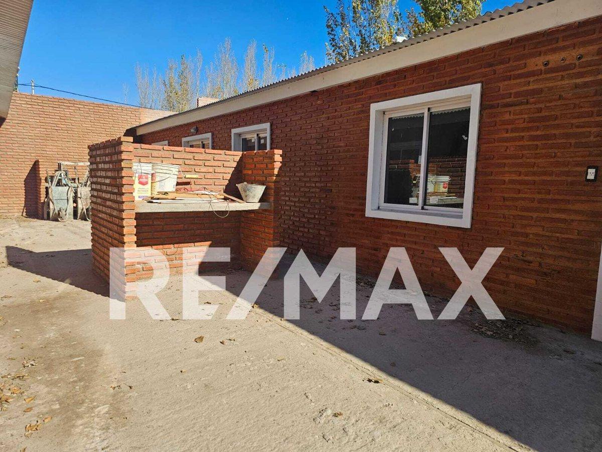 Foto de VENTA COMPLEJO 9 DPTOS EN AÑELO. VACA MUERTA. NQN, imagen 3
