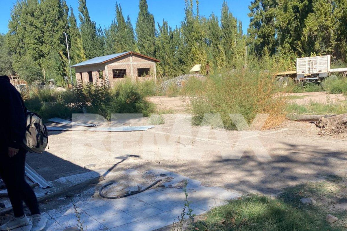 Foto de ALQUILER GALPON, QUINCHO Y LOTE 4000 M2, imagen 1