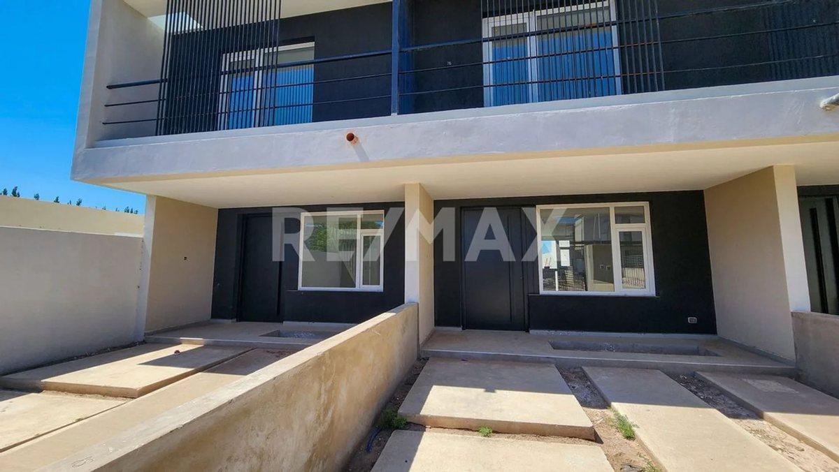 Foto de EN VENTA | DUPLEX 2 DORM | B° PERTICONE CENTENARIO, imagen 1