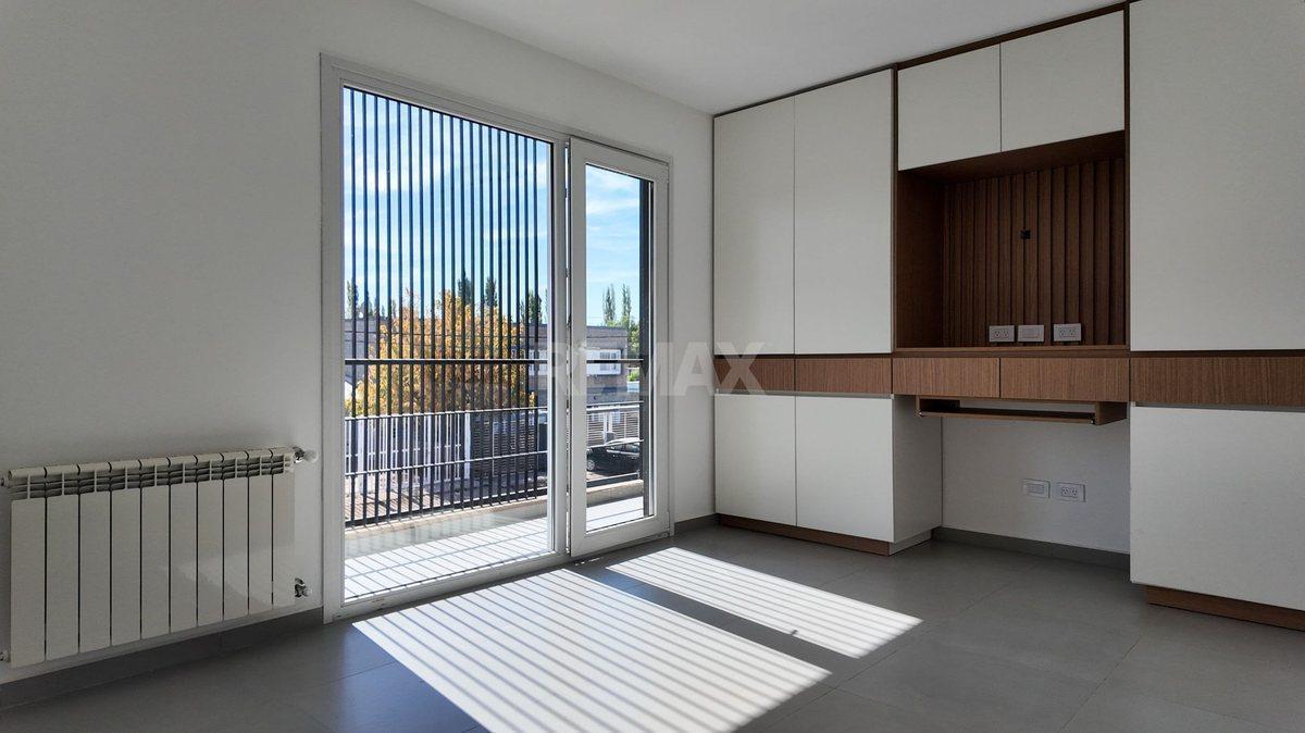 Foto de EN VENTA | DUPLEX 2 DORM | B° PERTICONE CENTENARIO, imagen 4