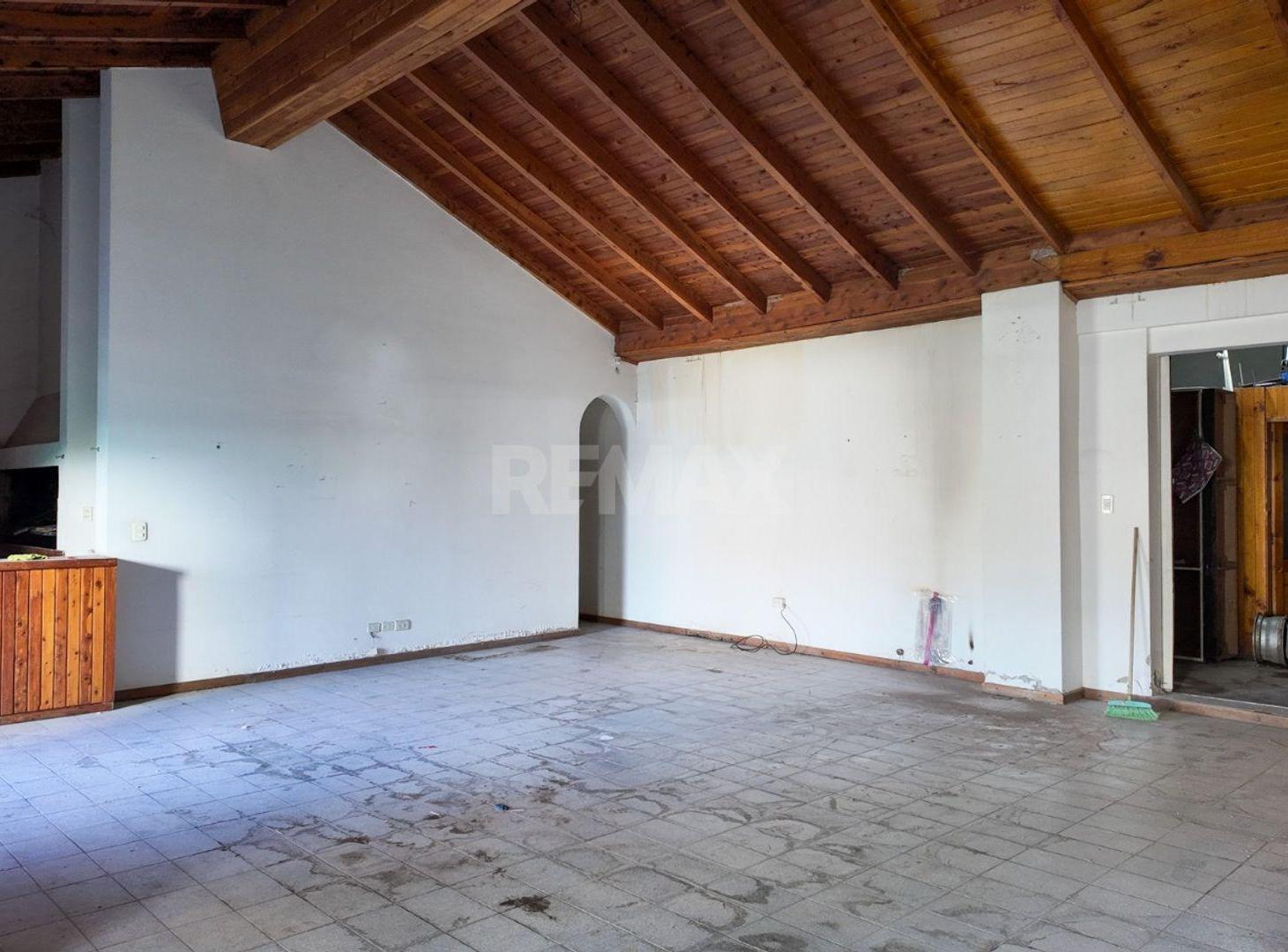 Foto de SE VENDE LOTE CON QUINCHO SAN MARTIN 4200, imagen 4