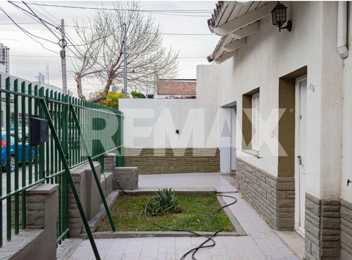 Foto de VENTA DE CASA + DTO , SANTA CRUZ 274 , NEUQUEN, imagen 1
