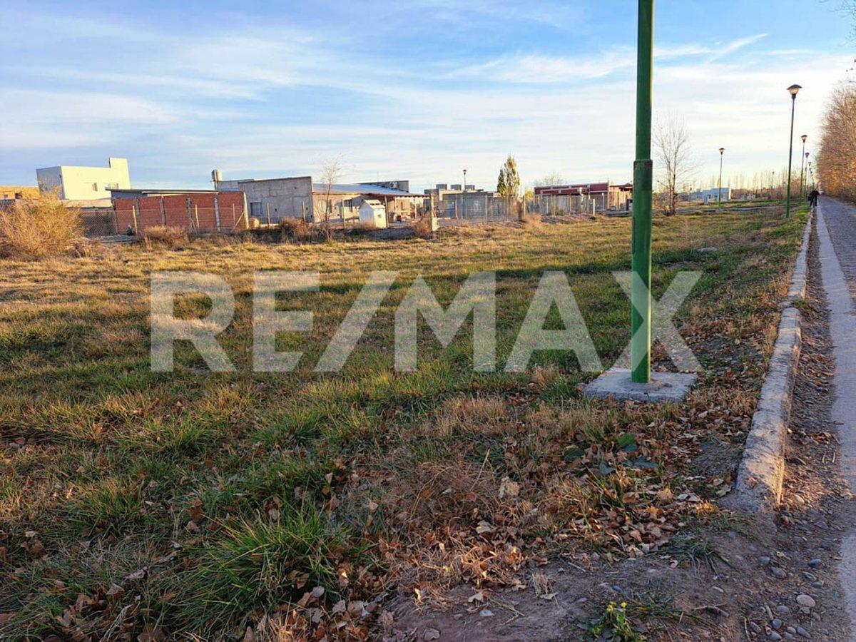 Foto de LOTE ESQUINA EN VENTA JUDICIALES FERNANDEZ ORO, imagen 4
