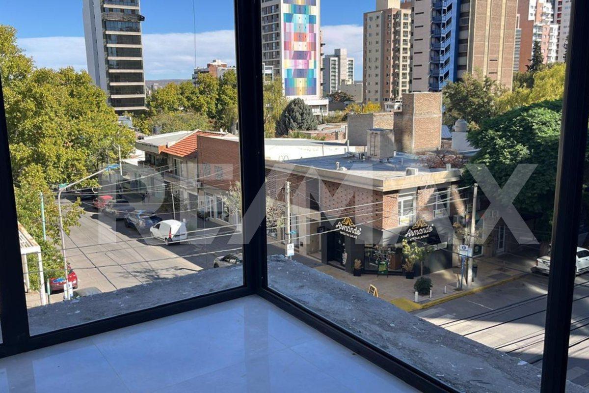 Foto de VENTA OFICINA LUMINIA Y DOS COCHERAS, imagen 5