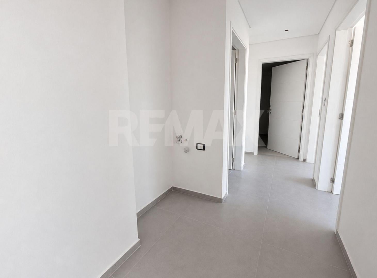 Foto de VENTA DEPARTAMENTO 2 DORM. C/COCHERA TORRE BELA, imagen 4