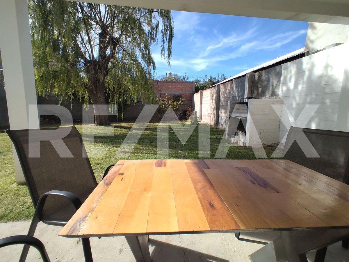 Foto de VENTA CASA CON DEPARTAMENTO EN LAS GRUTAS, imagen 1