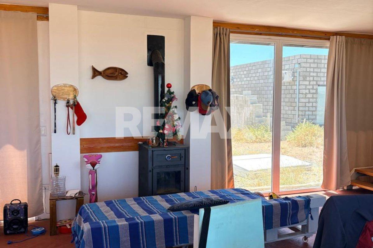 Foto de CASA EN VENTA EN CHOCÓN VILLA DE PLAYA, imagen 2