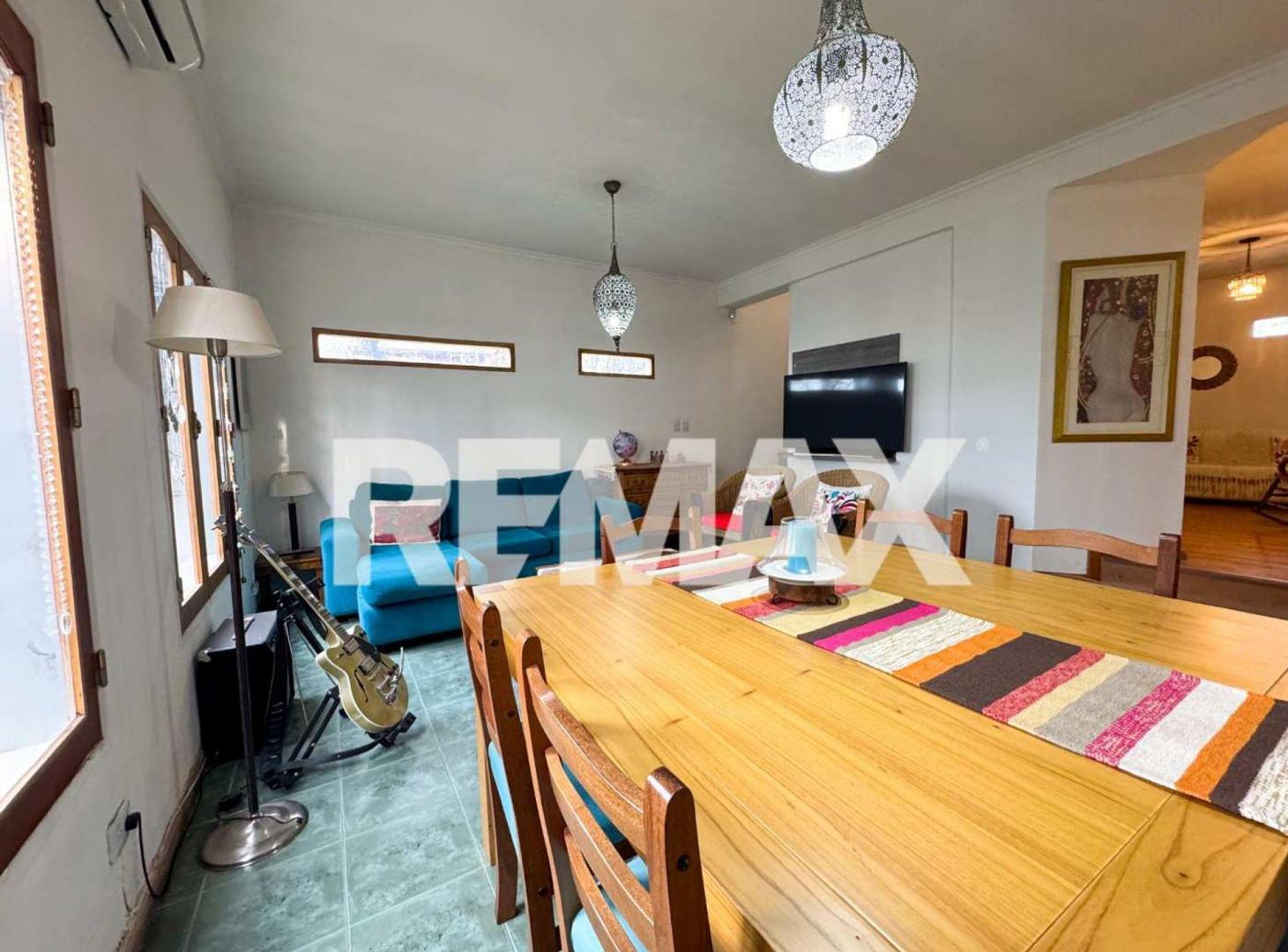 Foto de CASA EN VENTA SANTA GENOVEVA CON PATIO Y GARAGE, imagen 2