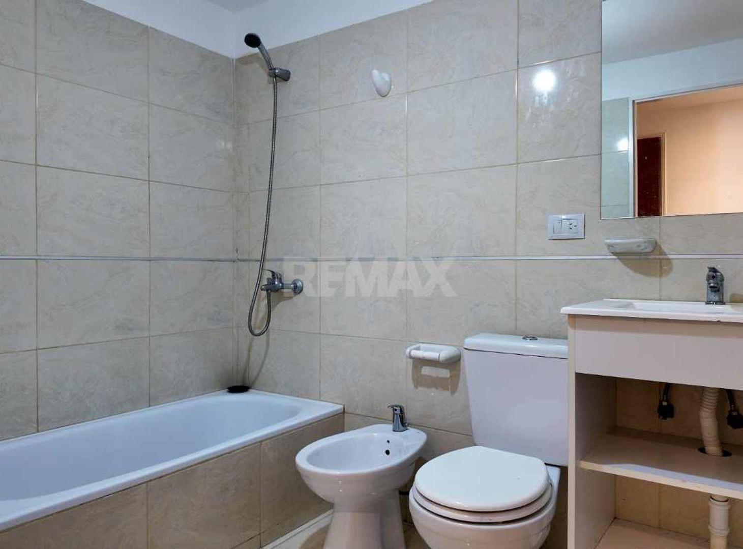 Foto de MONOAMBIENTE EN VENTA | CENTRO DE NQN | SALTA 340, imagen 2