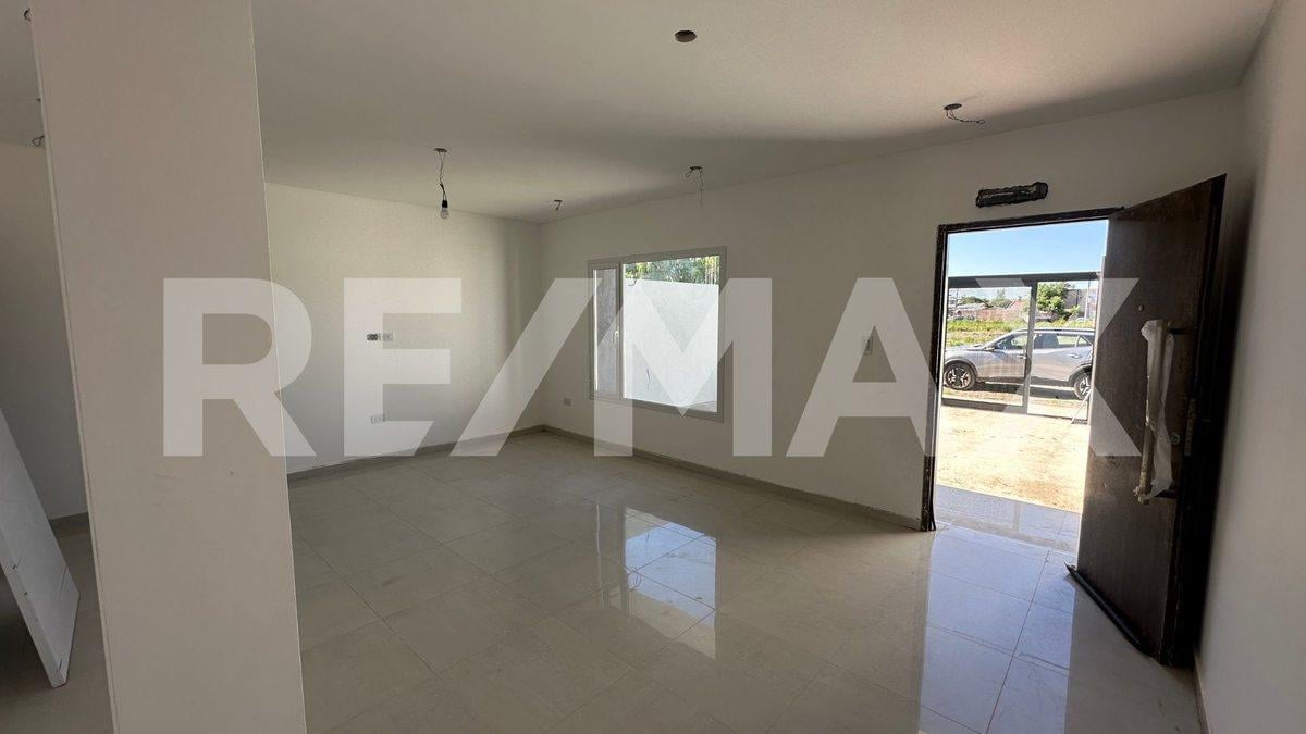 Foto de DUPLEX 3 DORMITORIOS A ESTRENAR ALTOS DEL LIMAY, imagen 4