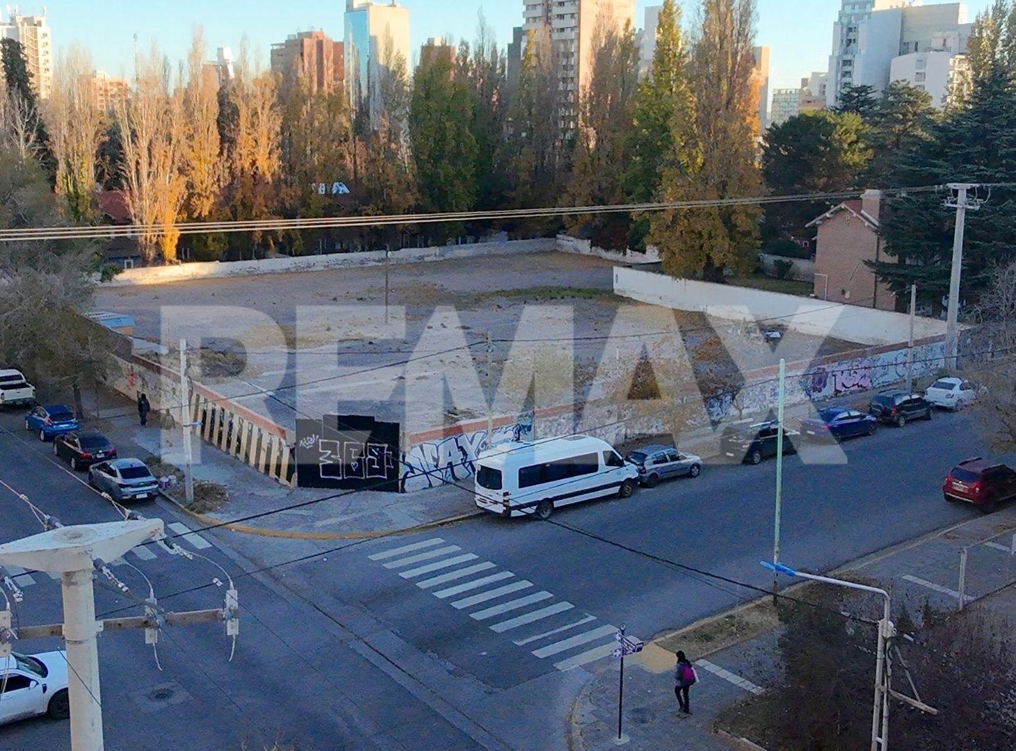 Foto de Lote Apto Desarrollo, en esquina, Centro Neuquen, imagen 2