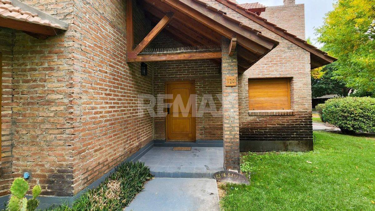 Foto de ALQUILER CASA | RINCÓN CLUB DE CAMPO | NEUQUÉN, imagen 2