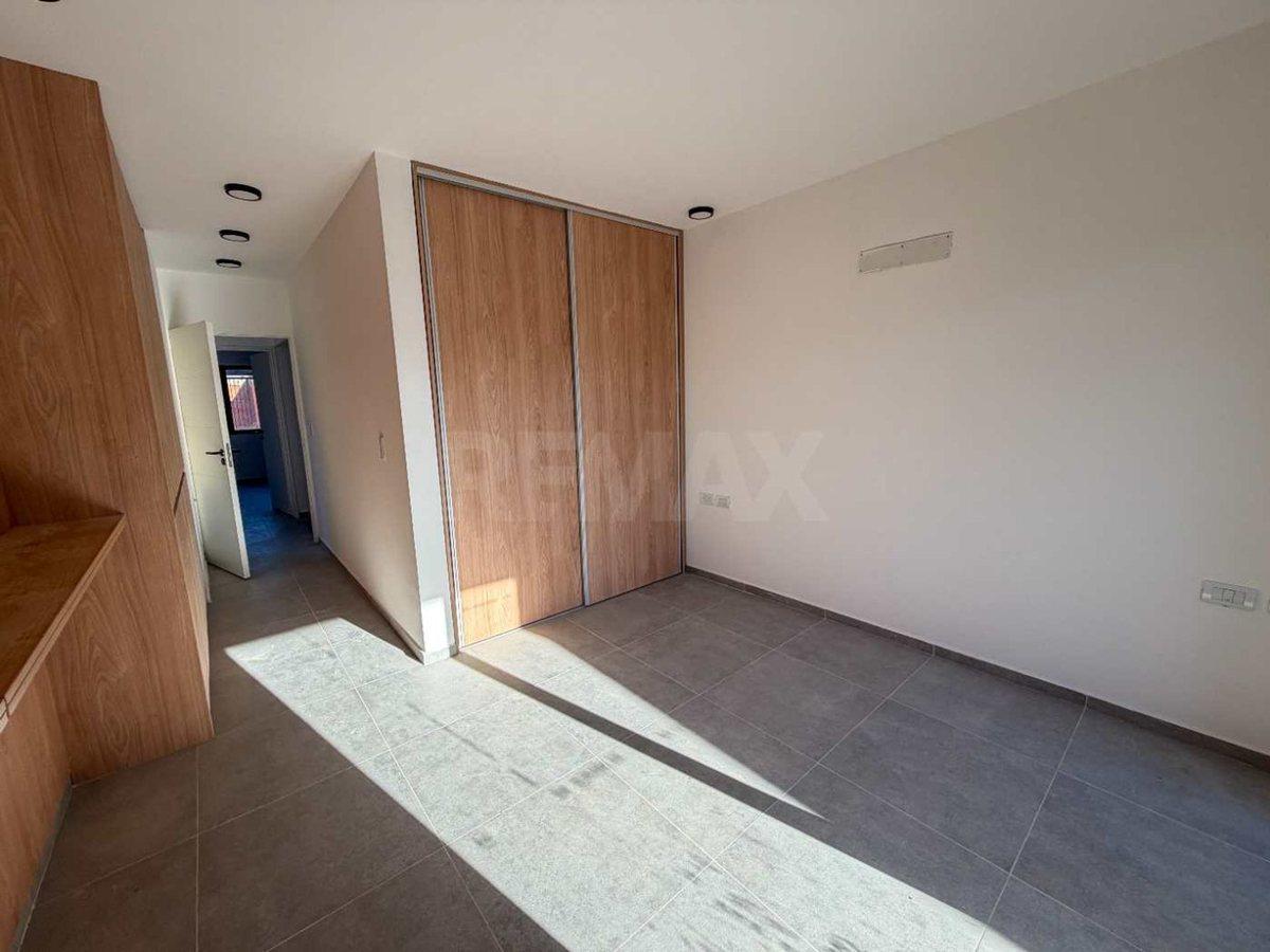 Foto de CASA EN VENTA 2 DORMITORIOS | CONFLUENCIA, imagen 3