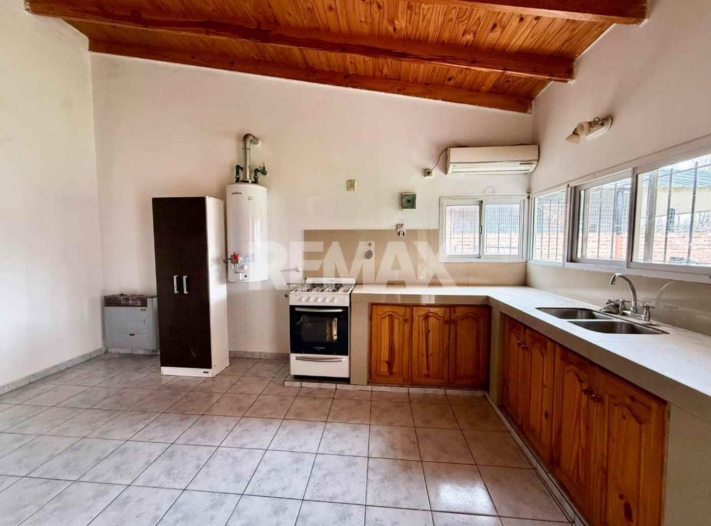 Foto de VENTA CASA MONOAMBIENTE Y DPTO (A TERMINAR) plot., imagen 1