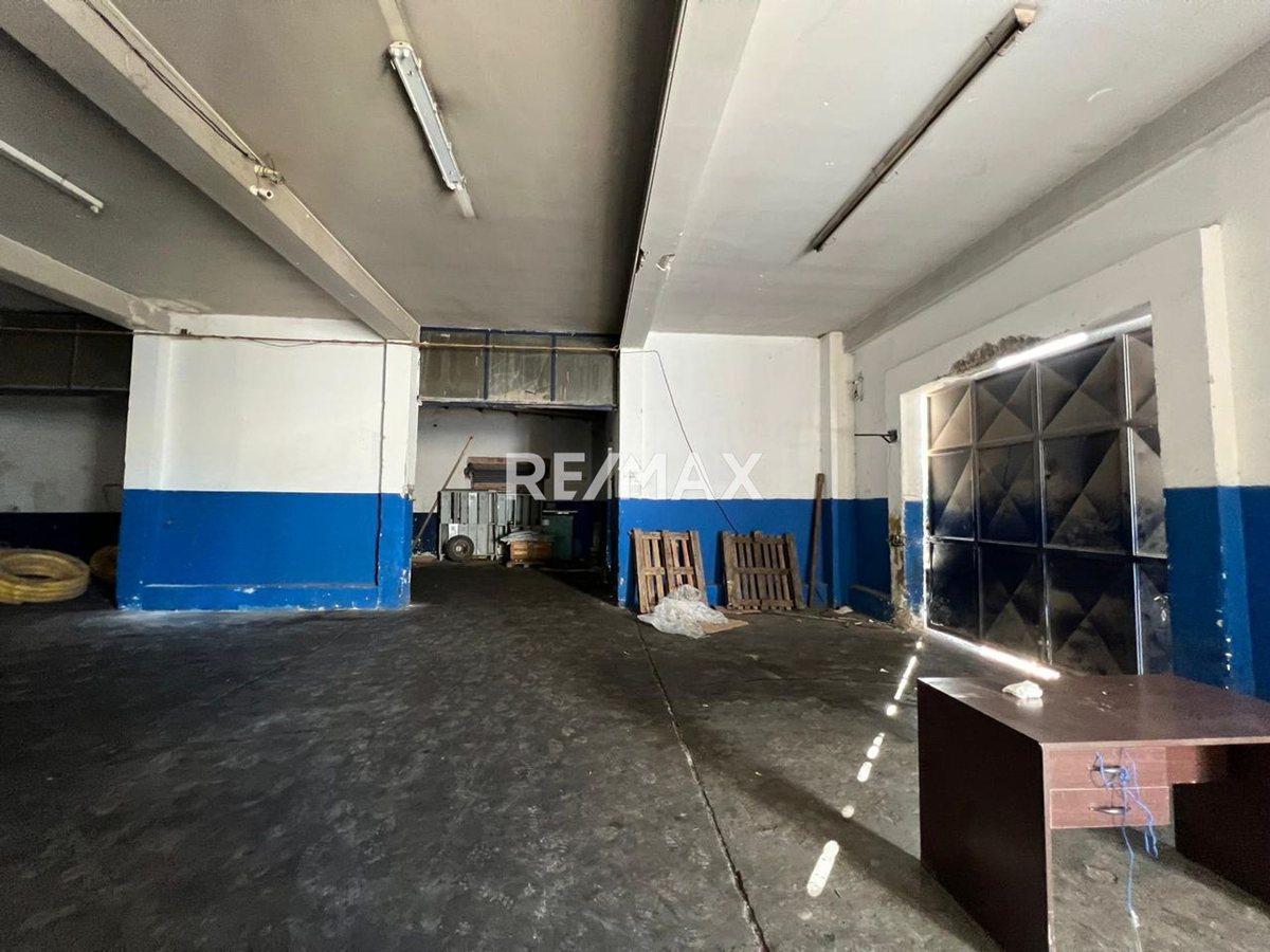 Foto de GALPÓN EN VENTA - SAN MARTÍN 2420 - NEUQUÉN, imagen 2