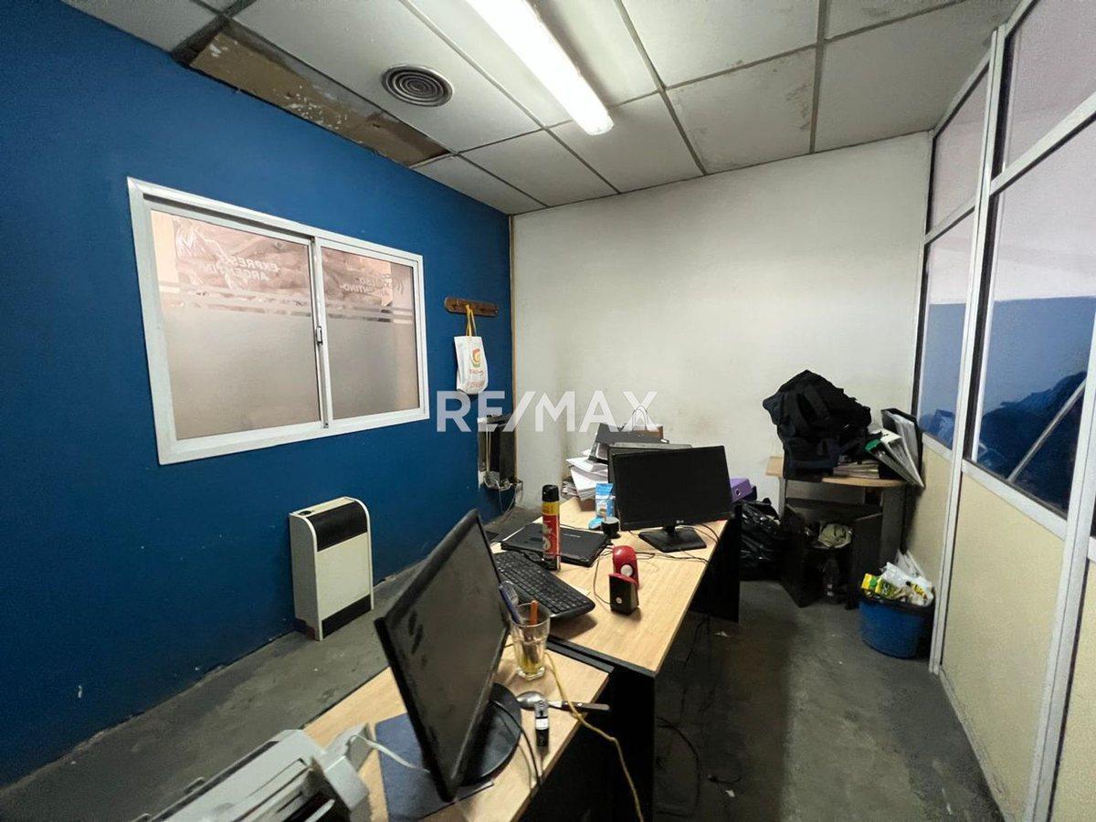 Foto de GALPÓN EN VENTA - SAN MARTÍN 2420 - NEUQUÉN, imagen 5