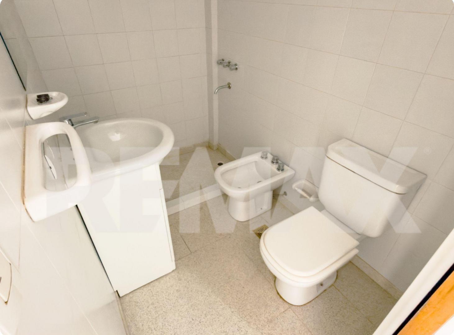 Foto de ALQUILER MONOAMBIENTE CON COCHERA - LELOIR 833, imagen 4