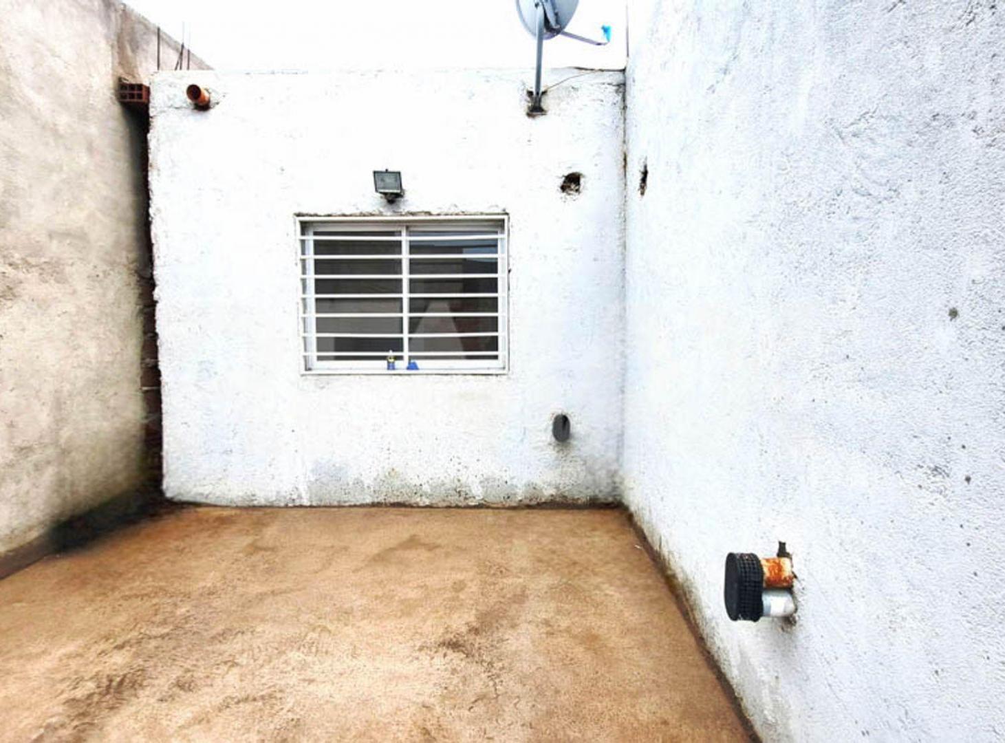 Foto de VENTA CASA 1 DORMITORIO BARRIO PORTAL RÍO COLORADO, imagen 3